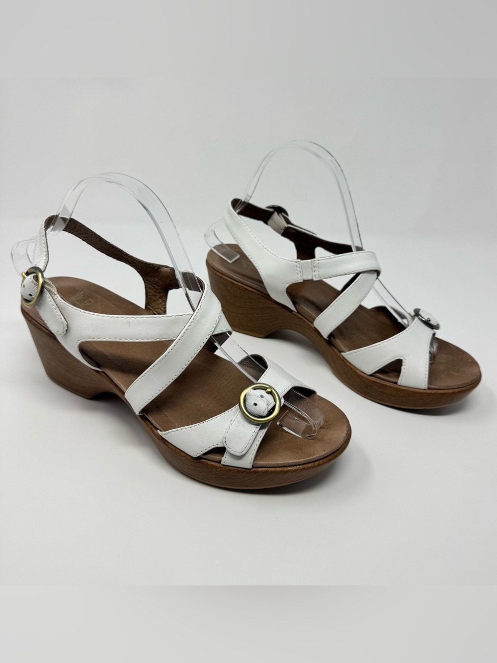 Dansko Julie White Leather Wedge Sandals with Buckle Accent Size EU 39 US 8.5-9